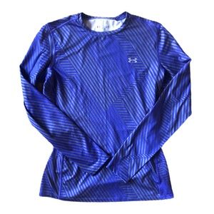 Under Armour top